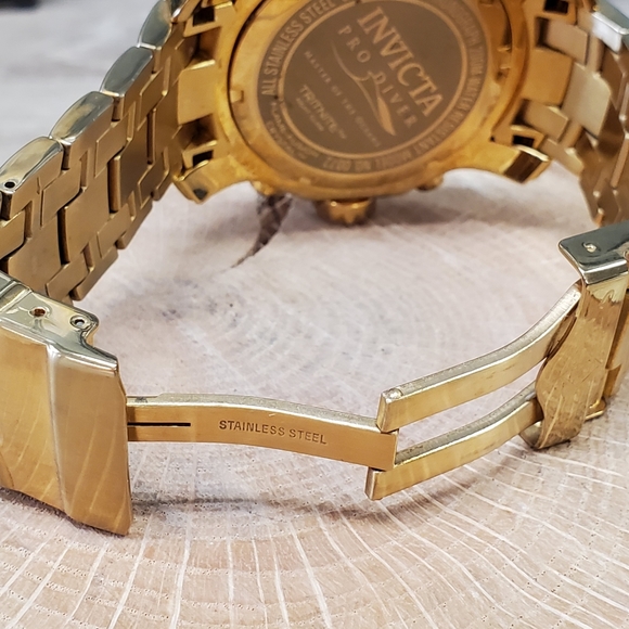 Invicta Pro Drive Watch - Picture 4 of 9